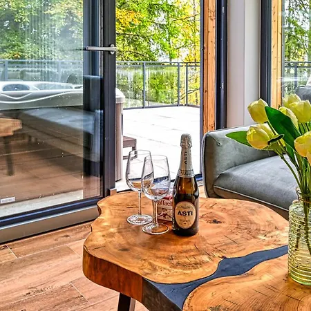 Lejlighed Orlik Vip - Z Prywatnym Jacuzzi - Blisko Wyciagu I Wang By Royal Aparts *